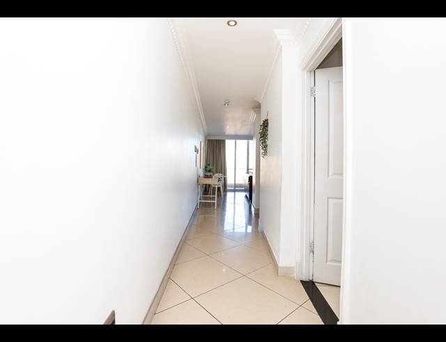 1 BEDROOM APARTMENT FOR SALE IN POINT WATERFRONT